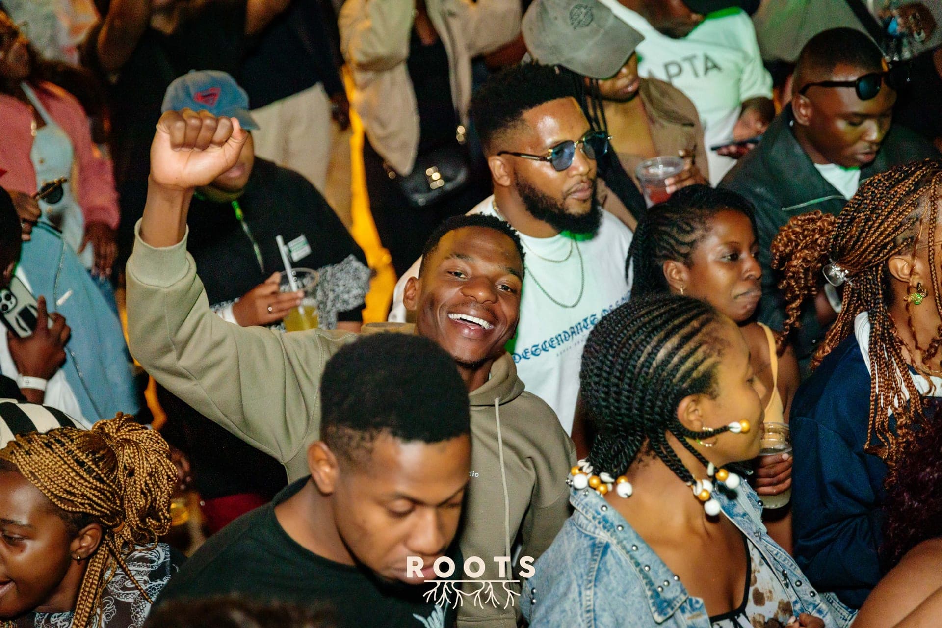 ROOTS IX photo 13