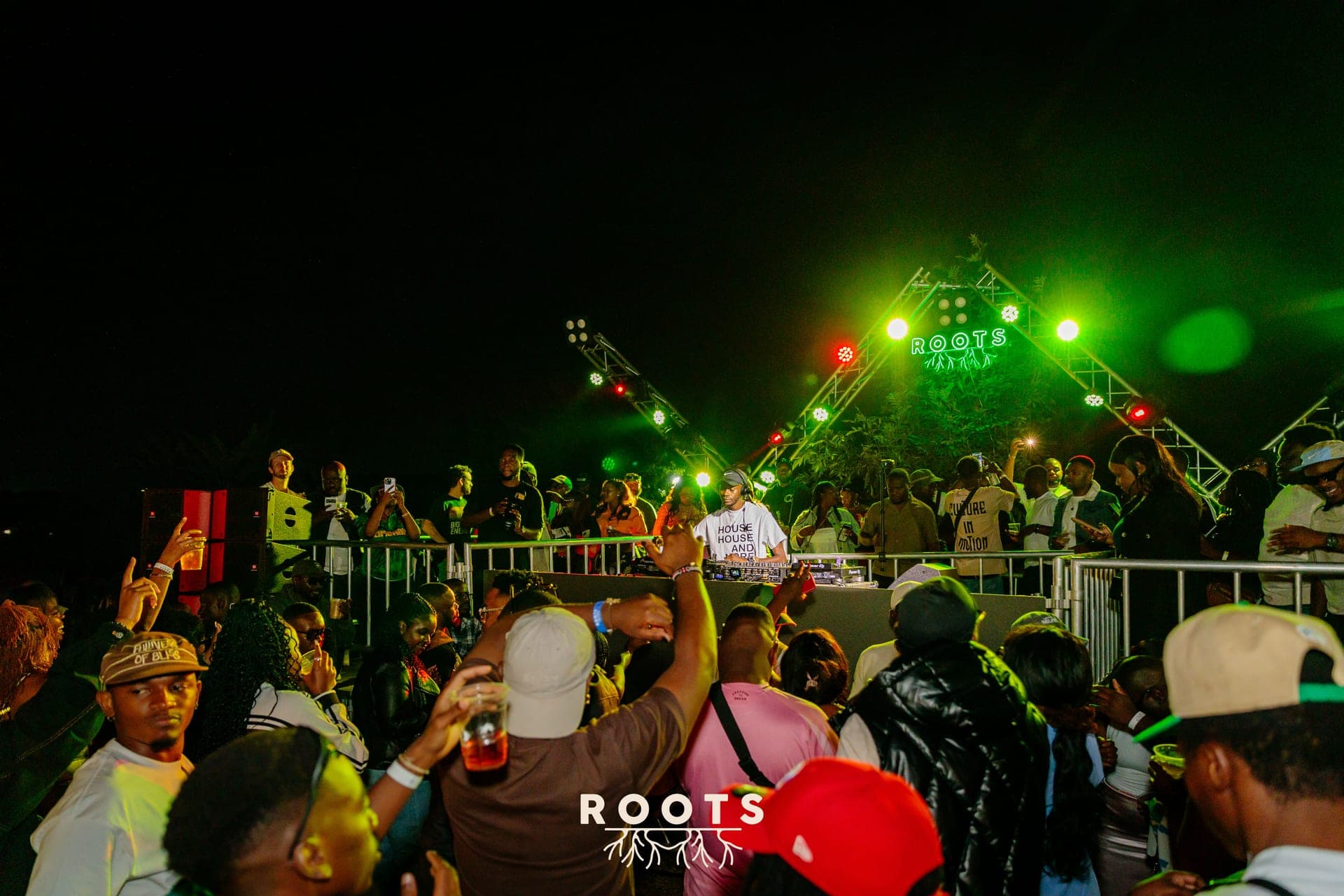 ROOTS IX photo 16