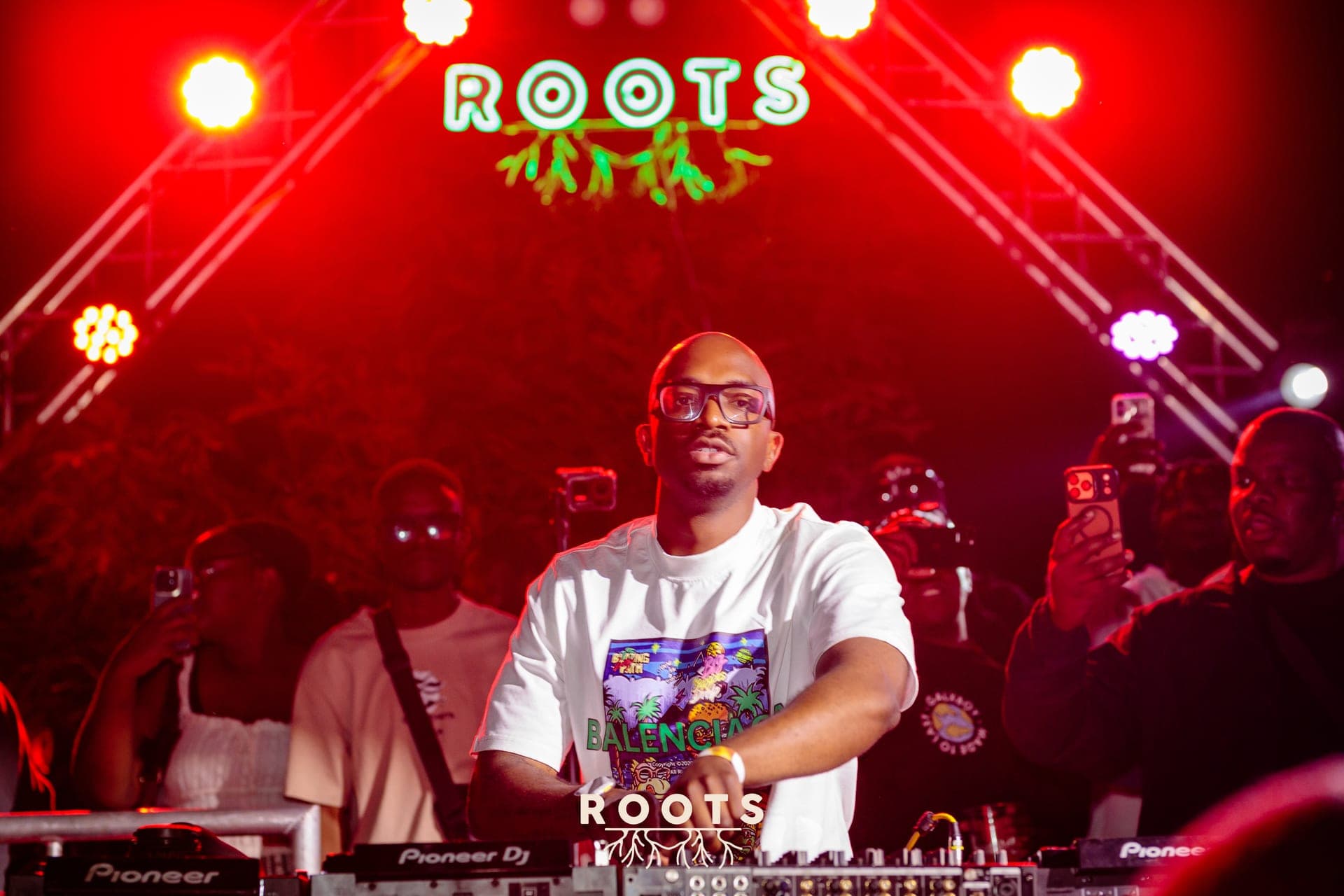 ROOTS IX photo 17