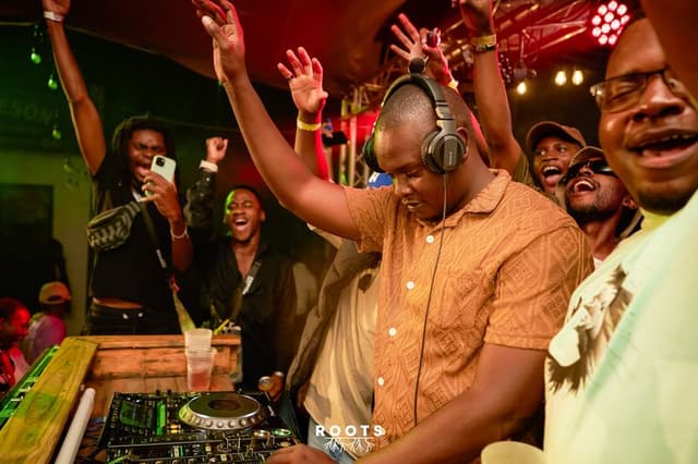 ROOTS 1 gallery image 13