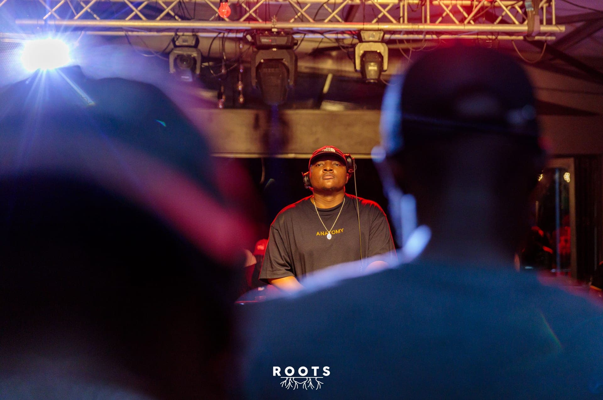 ROOTS VII frame 8